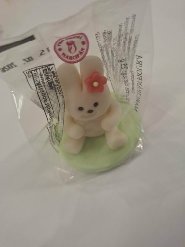 Fehér nyuszi  kis kézműves marcipán figura, 25g