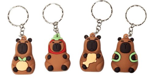 Kapibara kulcstartó, műanyag, 4x2,5cm, 4 féle, 1 db