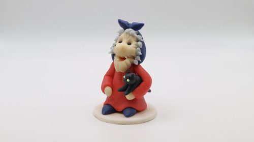 Boszorkány macskával  nagy kézműves marcipán figura, 55g